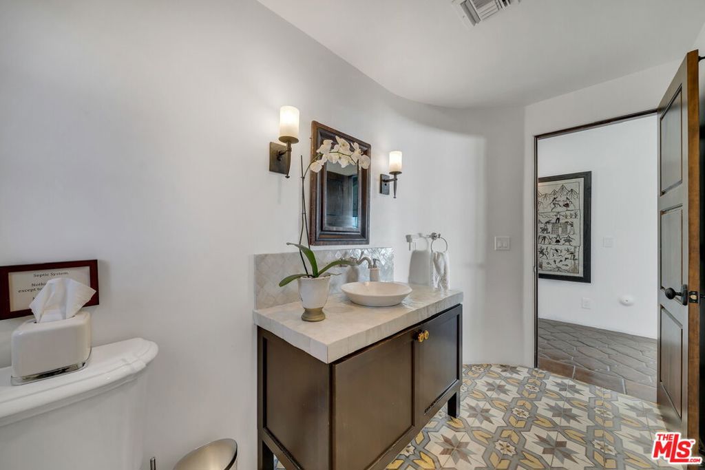 9785 Deer Creek Road Property Photo 22