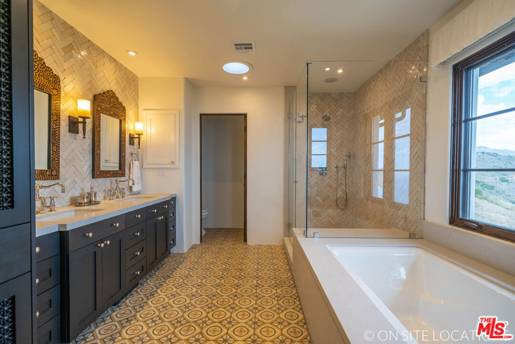 9785 Deer Creek Road Property Photo 29