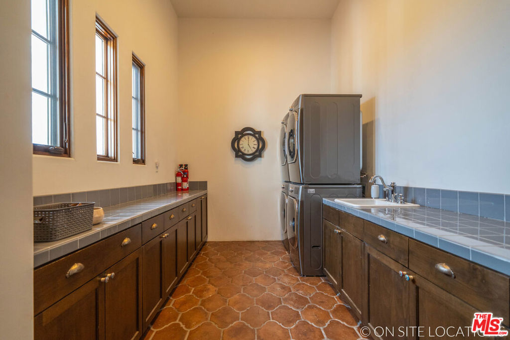 9785 Deer Creek Road Property Photo 42