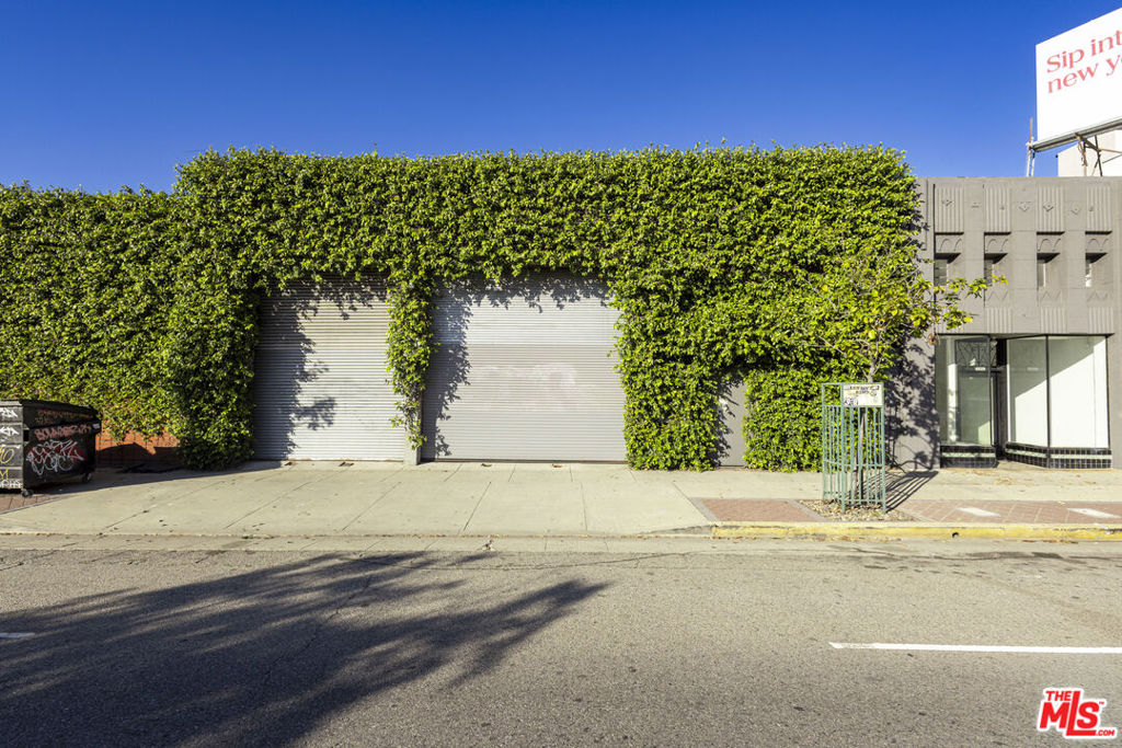 4621 W Washington Boulevard Property Photo 1