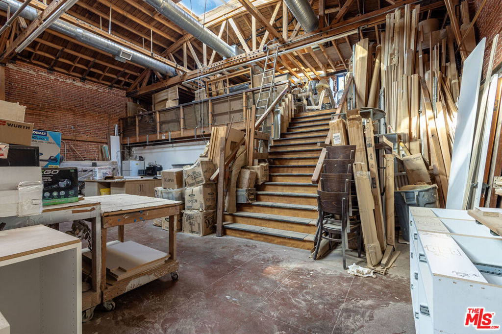4621 W Washington Boulevard Property Photo 17