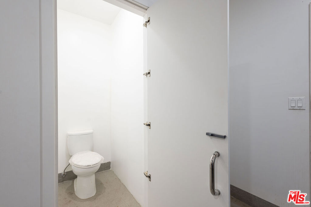 4621 W Washington Boulevard Property Photo 25