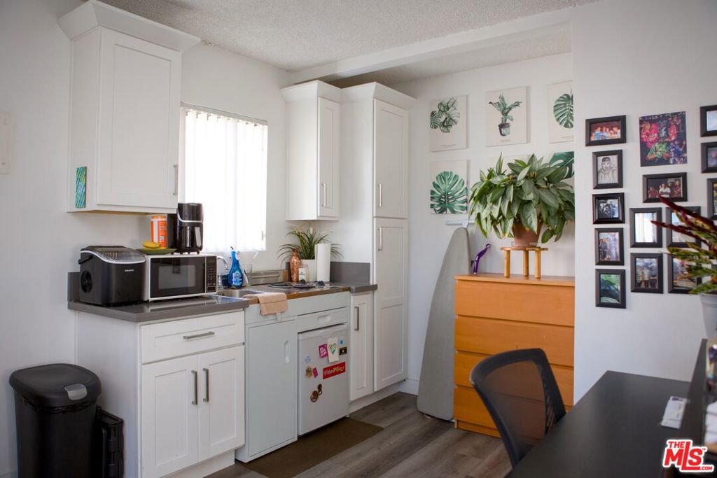 538 S Oxford Avenue Property Photo 10