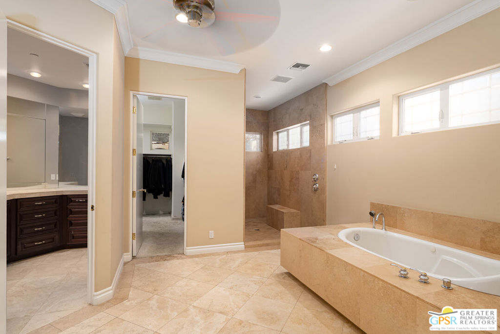 1019 Andreas Palms Drive Property Photo 17