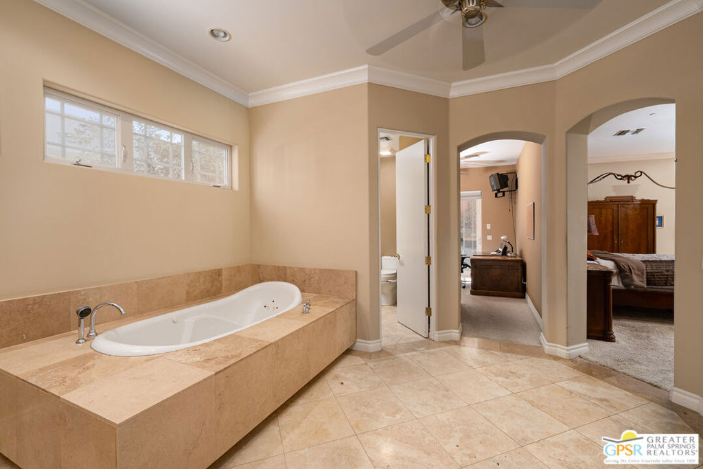 1019 Andreas Palms Drive Property Photo 18