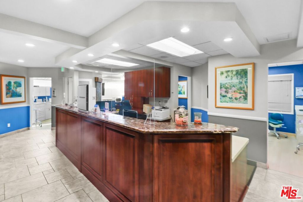 10505 W Pico Boulevard Property Photo 7