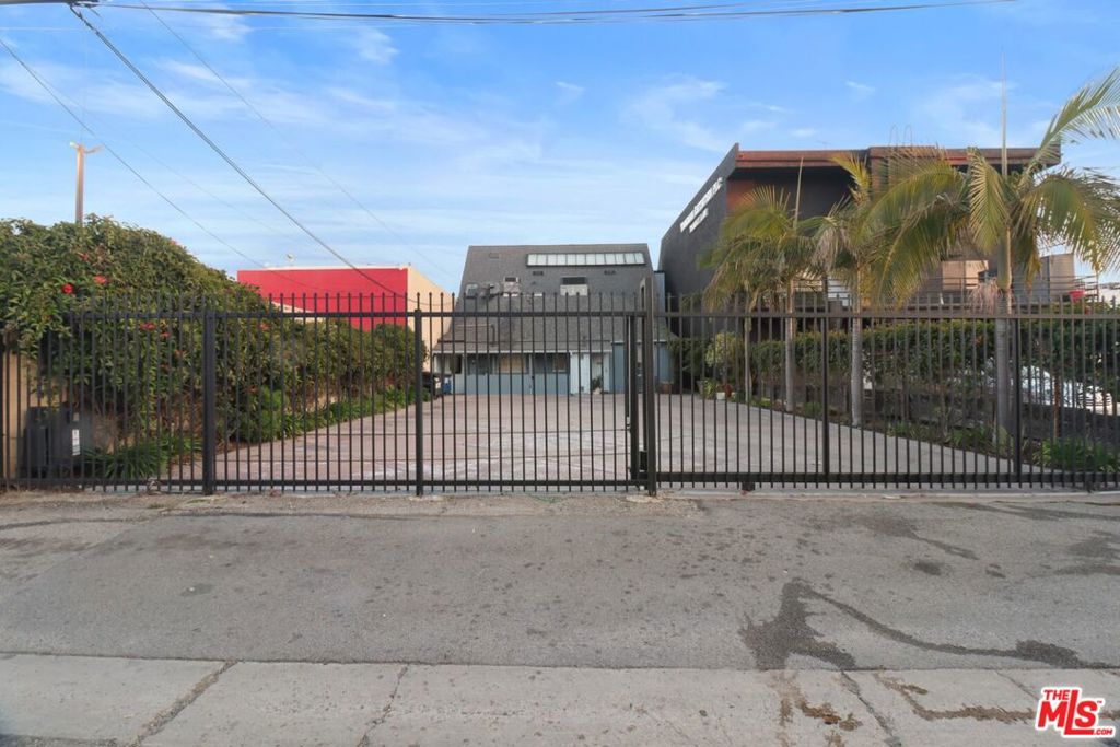 10505 W Pico Boulevard Property Photo 42