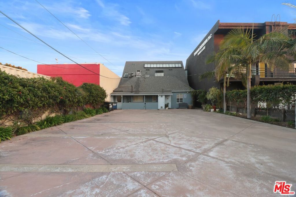 10505 W Pico Boulevard Property Photo 43
