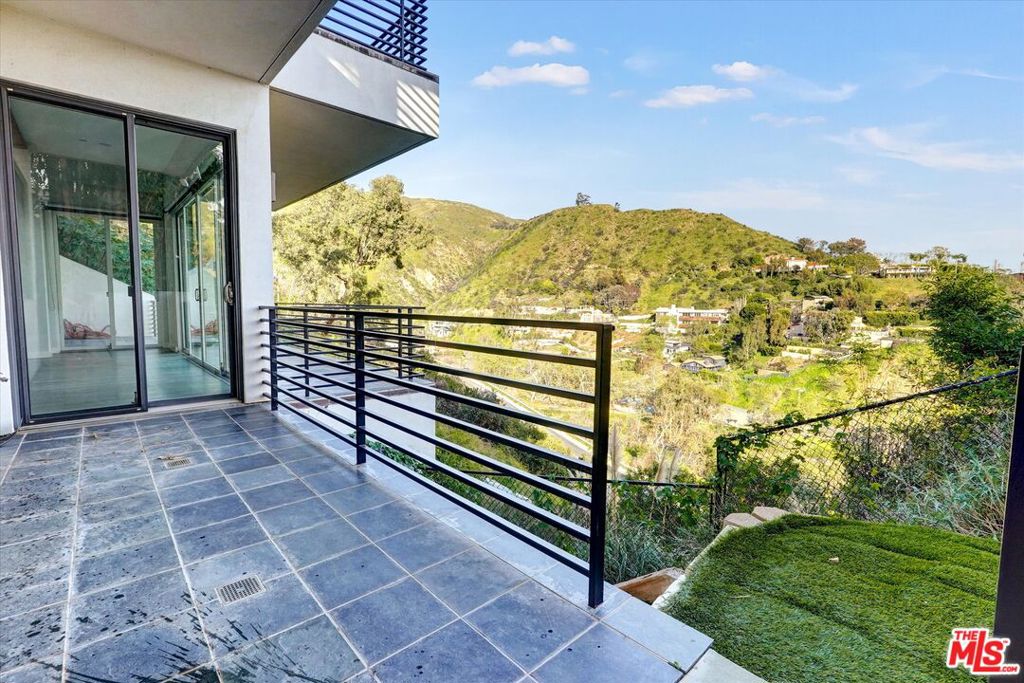 3850 Rambla Orienta Property Photo 62