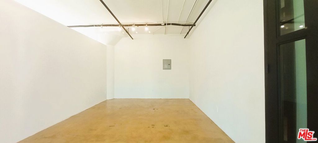 120 E 8th Street 507-508 Property Photo 7