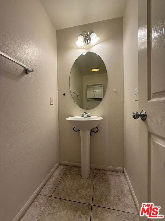 719 W Avenue Q10 Property Photo 10