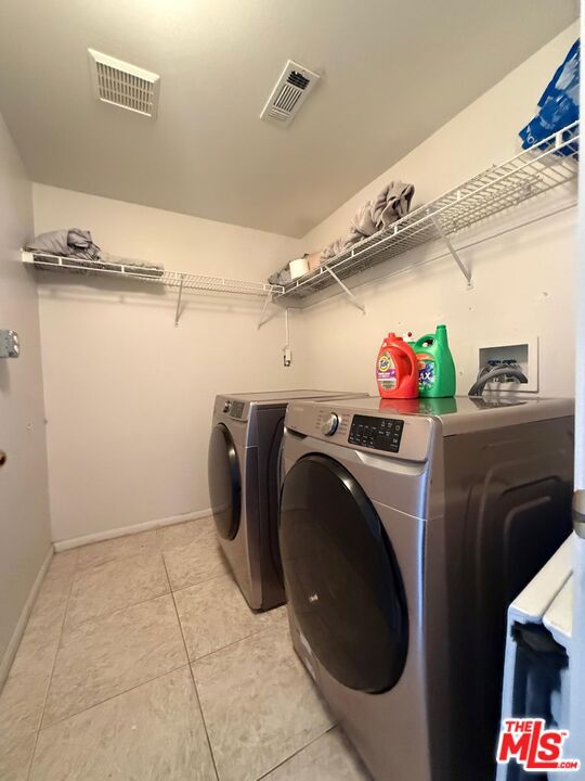 719 W Avenue Q10 Property Photo 12