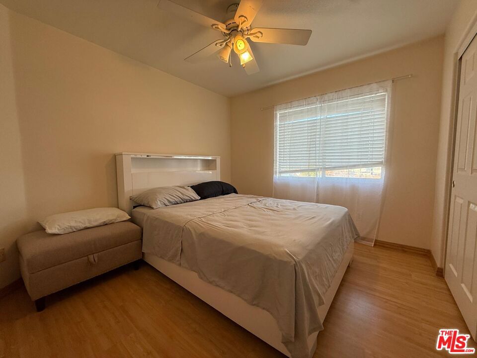 719 W Avenue Q10 Property Photo 14