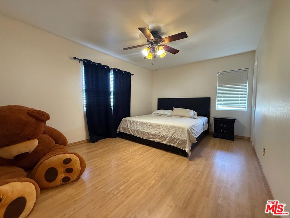 719 W Avenue Q10 Property Photo 16