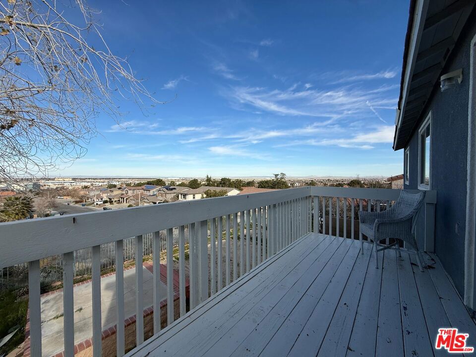 719 W Avenue Q10 Property Photo 26