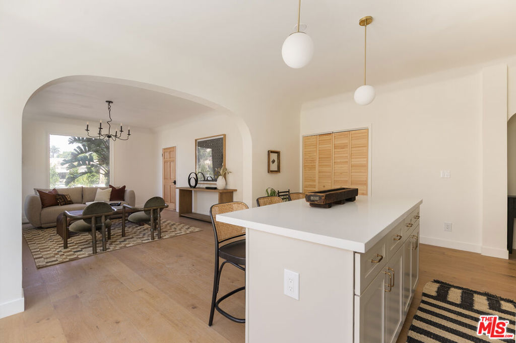2812 Somerset Drive Property Photo 12