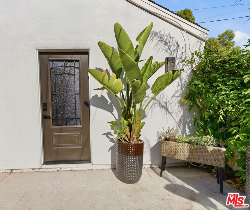 132 N Carson Road A Property Photo 4