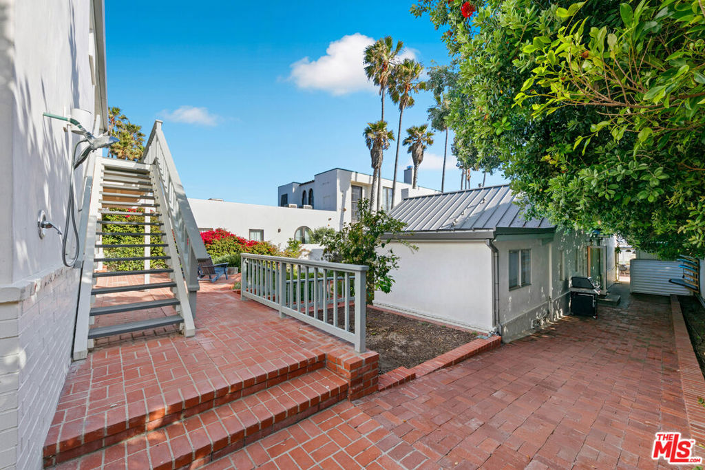 30830 Broad Beach Road Property Photo 15