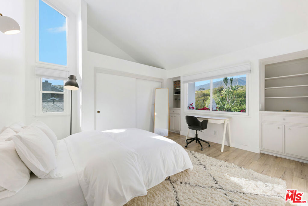 30830 Broad Beach Road Property Photo 20