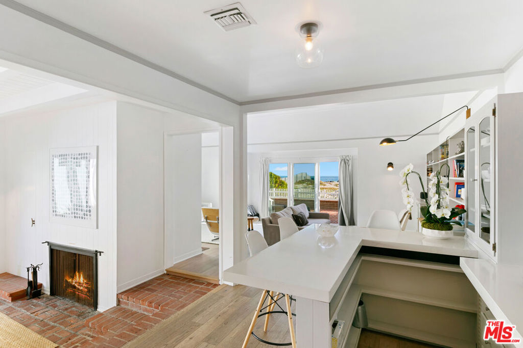 30830 Broad Beach Road Property Photo 23