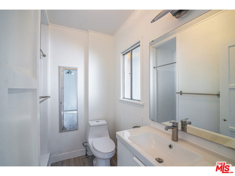 967 Lucile Avenue Property Photo 7