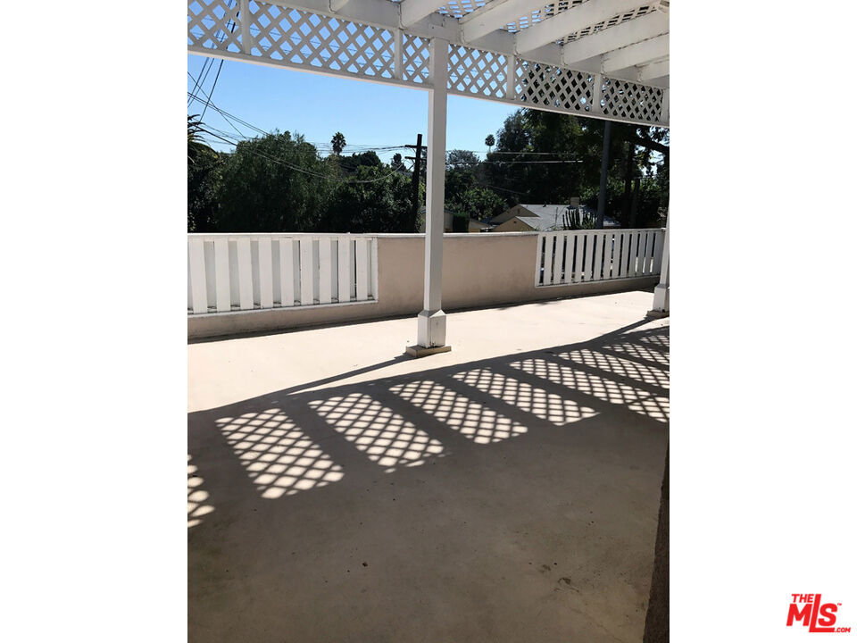 967 Lucile Avenue Property Photo 10