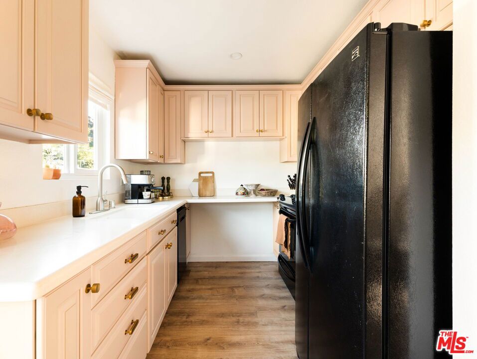 3015 Division Street 219 Property Photo 10
