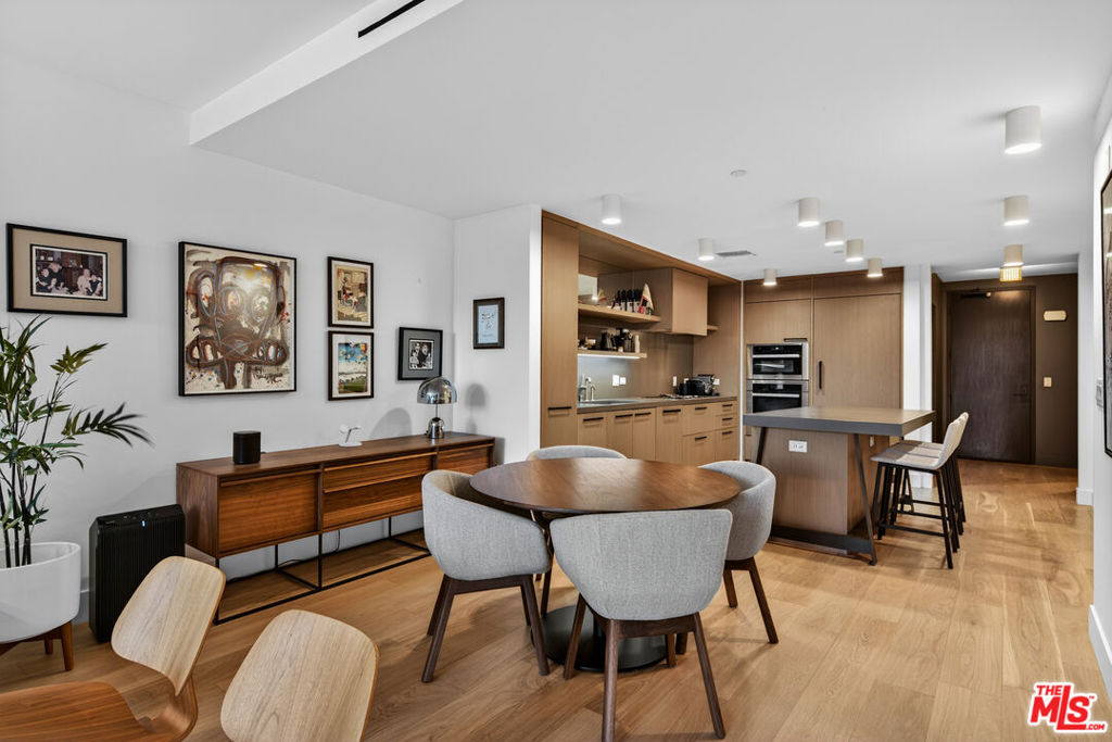 10777 Wilshire Boulevard 208 Property Photo 8