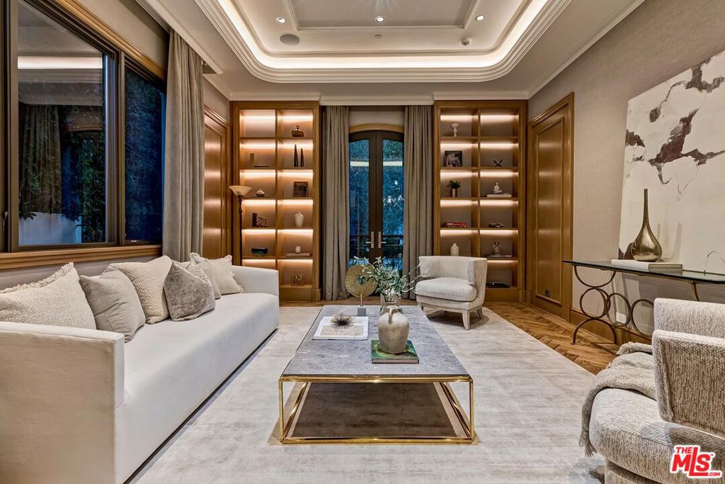 610 N Rodeo Drive Property Photo 4