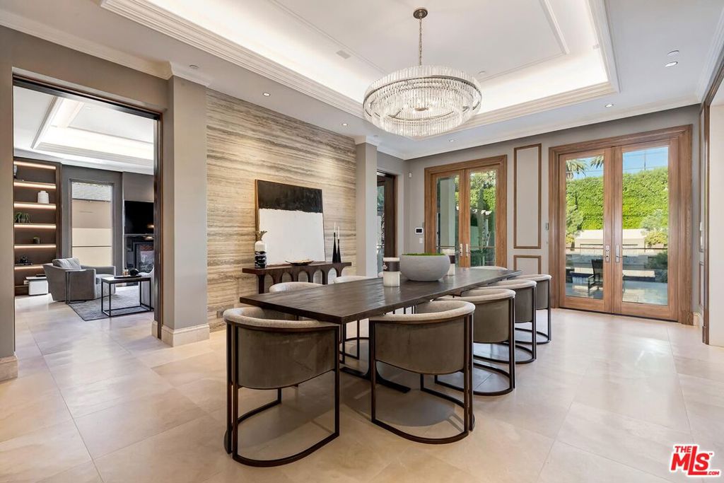 610 N Rodeo Drive Property Photo 8