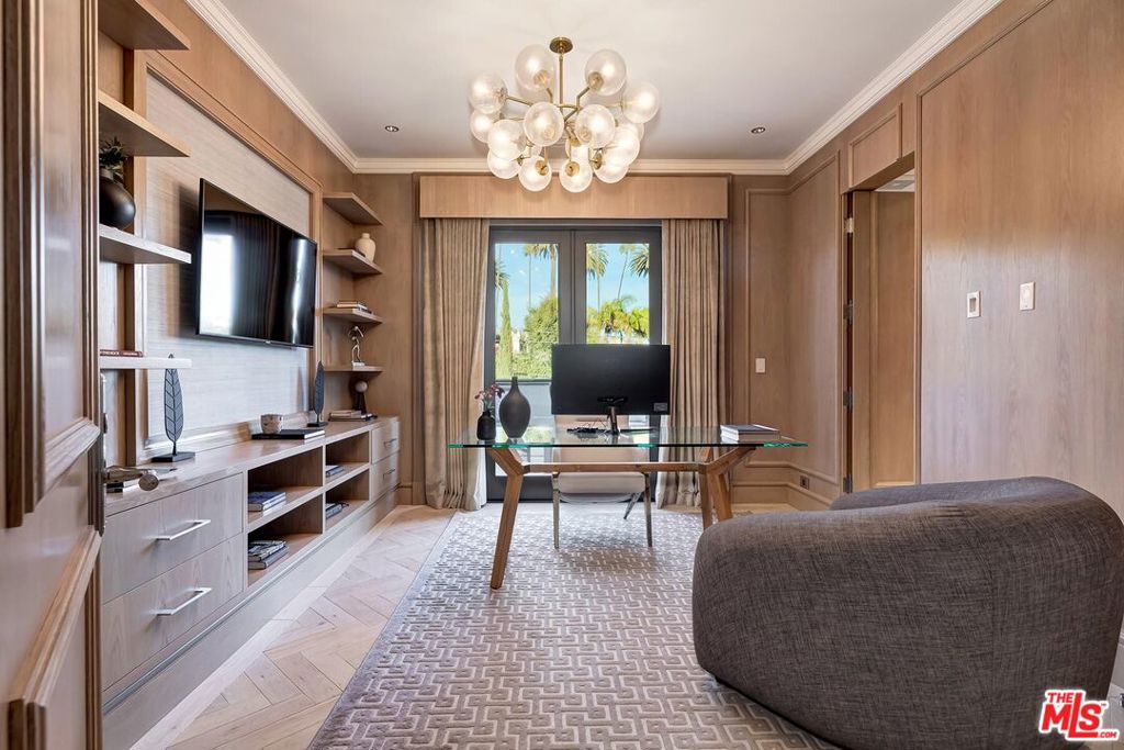 610 N Rodeo Drive Property Photo 20