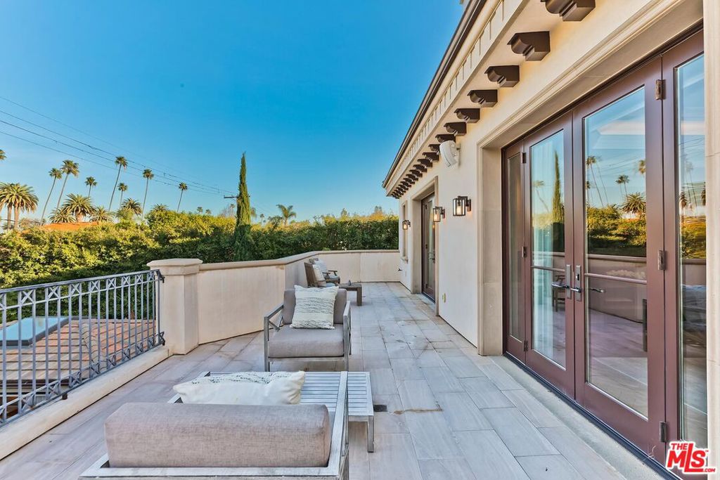 610 N Rodeo Drive Property Photo 22