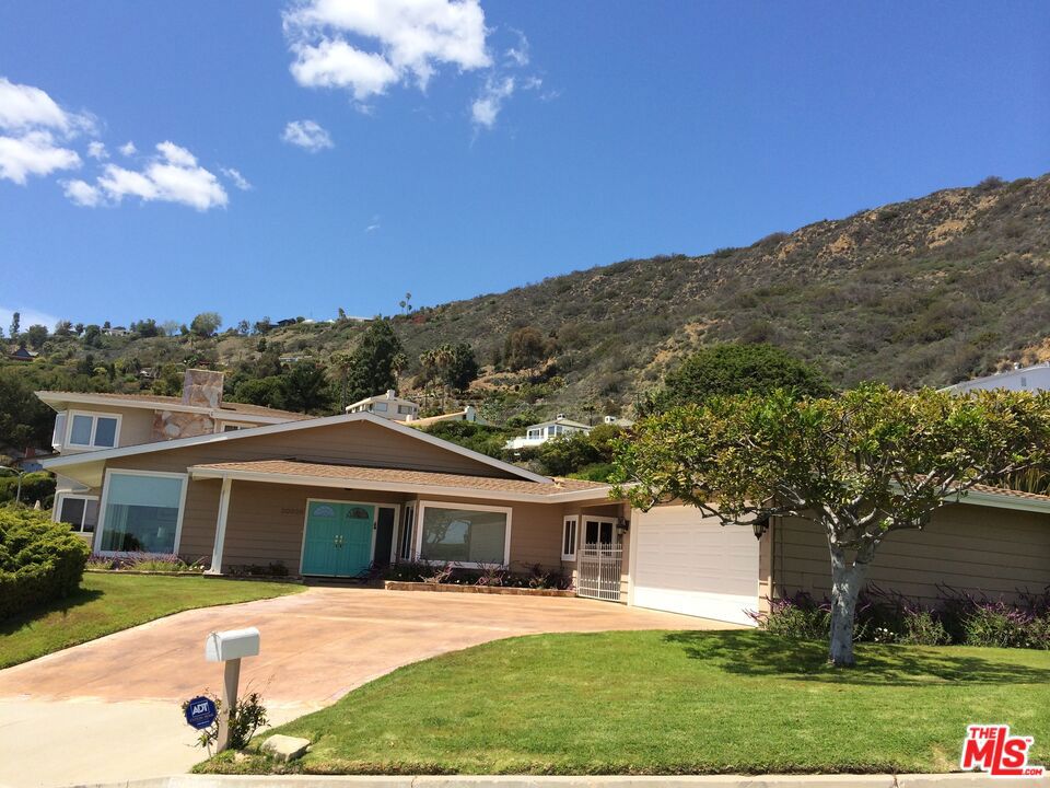 20325 Seaboard Road Property Photo 12