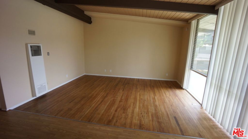 11133 Rose Avenue 26 Property Photo 5