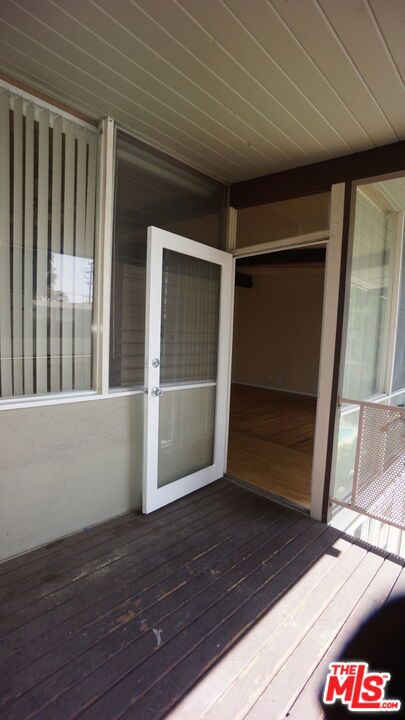 11133 Rose Avenue 26 Property Photo 7