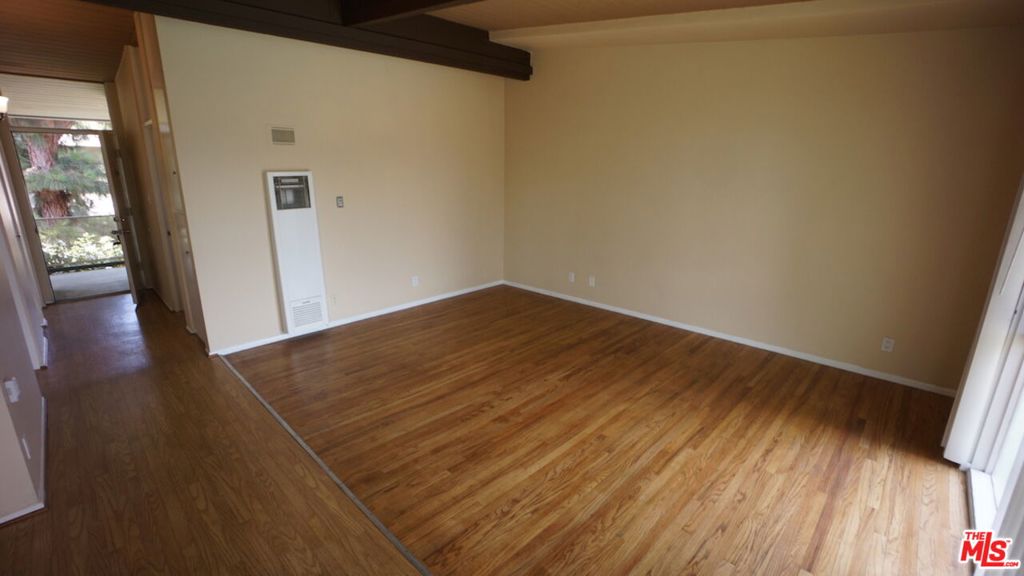 11133 Rose Avenue 26 Property Photo 8