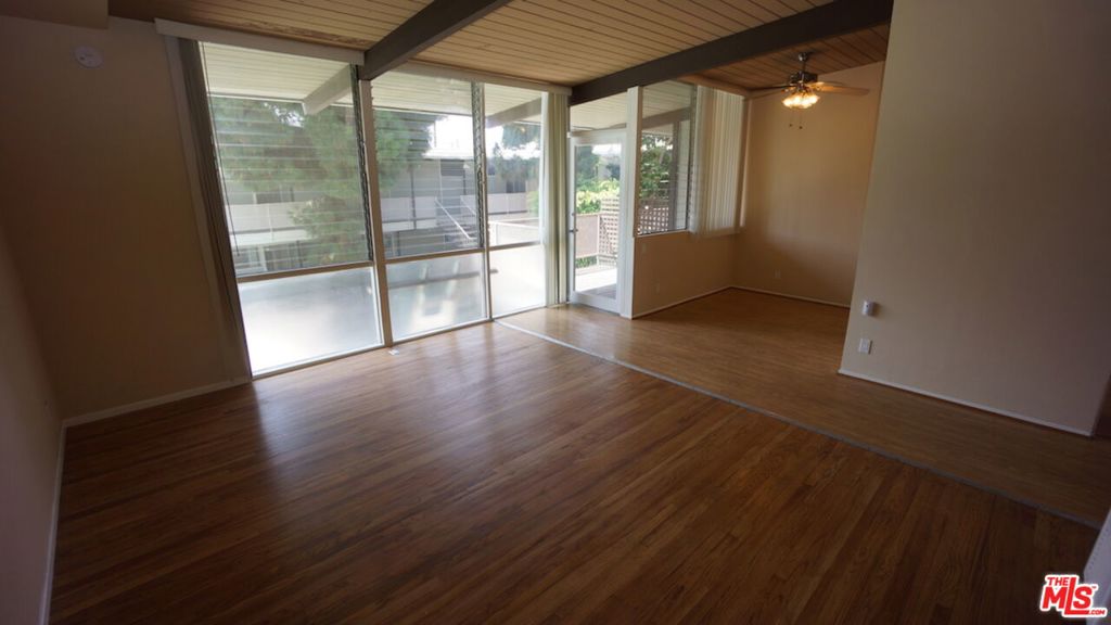 11133 Rose Avenue 26 Property Photo 9