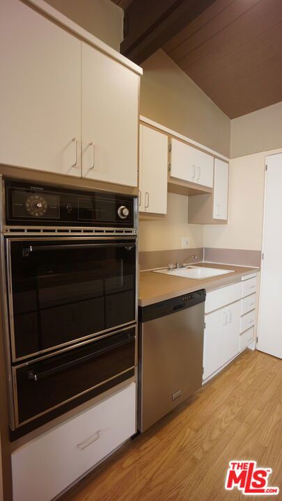 11133 Rose Avenue 26 Property Photo 11