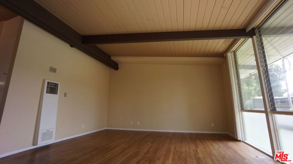 11133 Rose Avenue 26 Property Photo 16