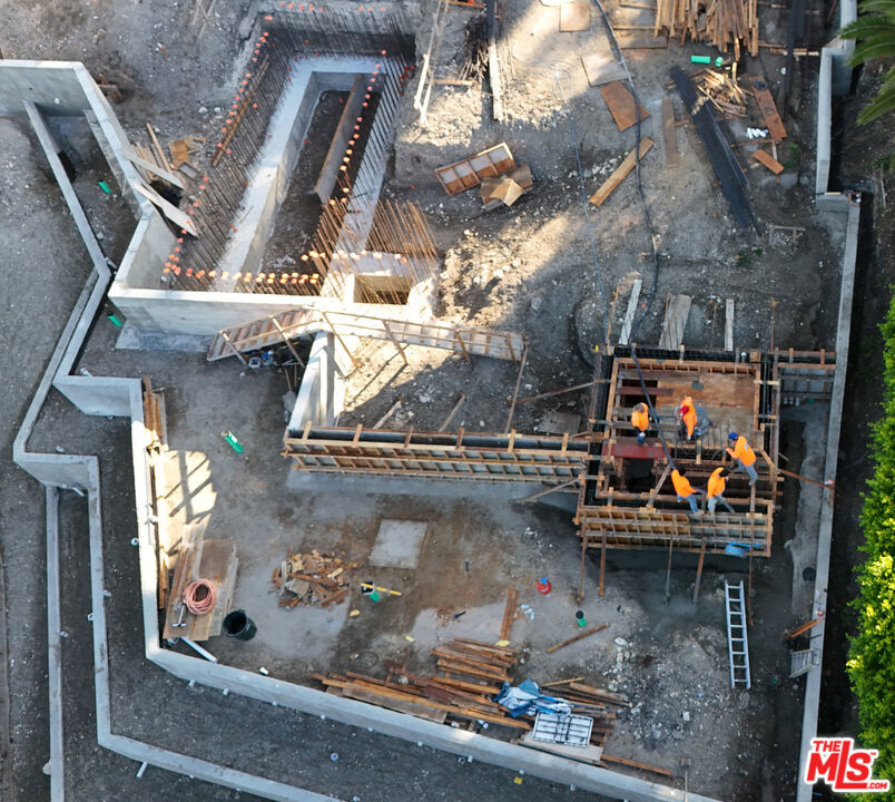 1417 Via Coronel Property Photo 10