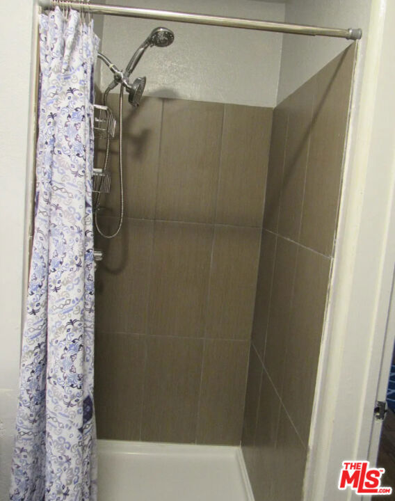 455 S Oakhurst Drive Property Photo 18