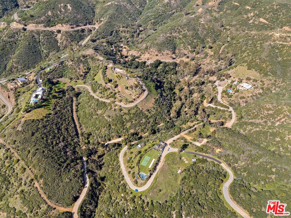 2100 Mcreynolds Road Property Photo 10