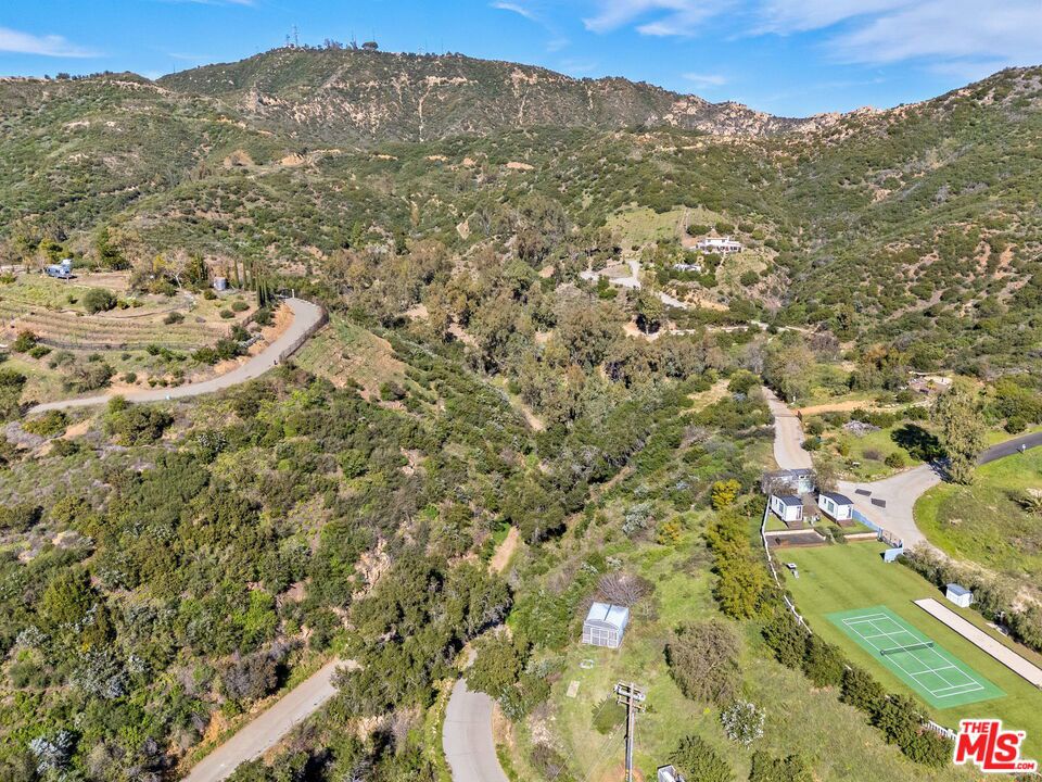 2100 Mcreynolds Road Property Photo 13