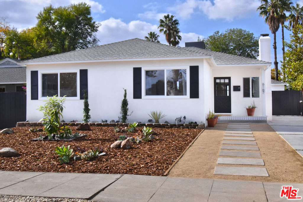 6167 Costello Avenue Property Photo 4