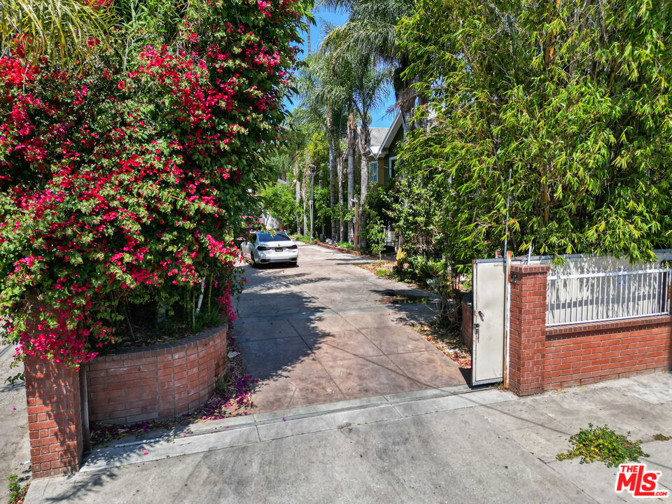 1617 S Bonnie Brae Street Property Photo 9