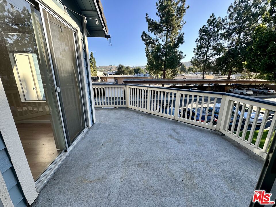 2486 Pleasant Way H Property Photo 3