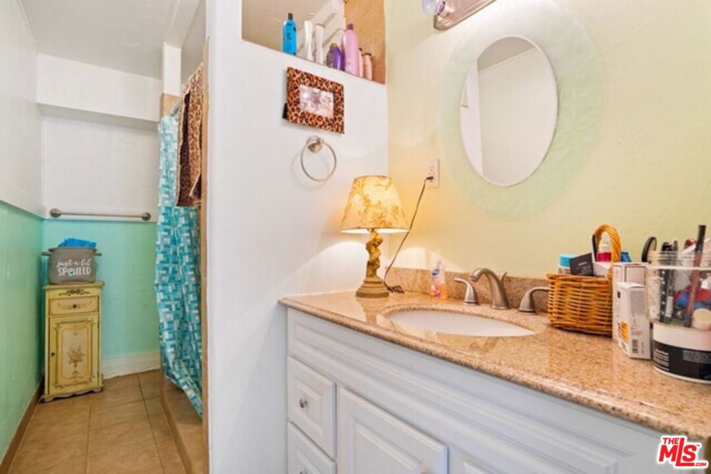 3945 Las Flores Canyon Road Property Photo 18