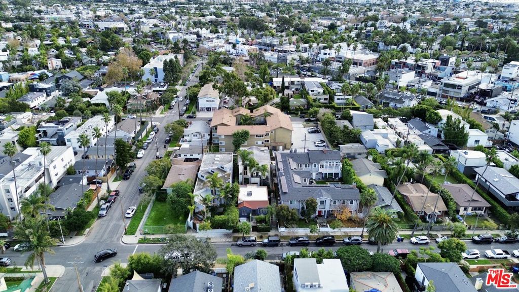 558 San Juan Avenue Property Photo 29