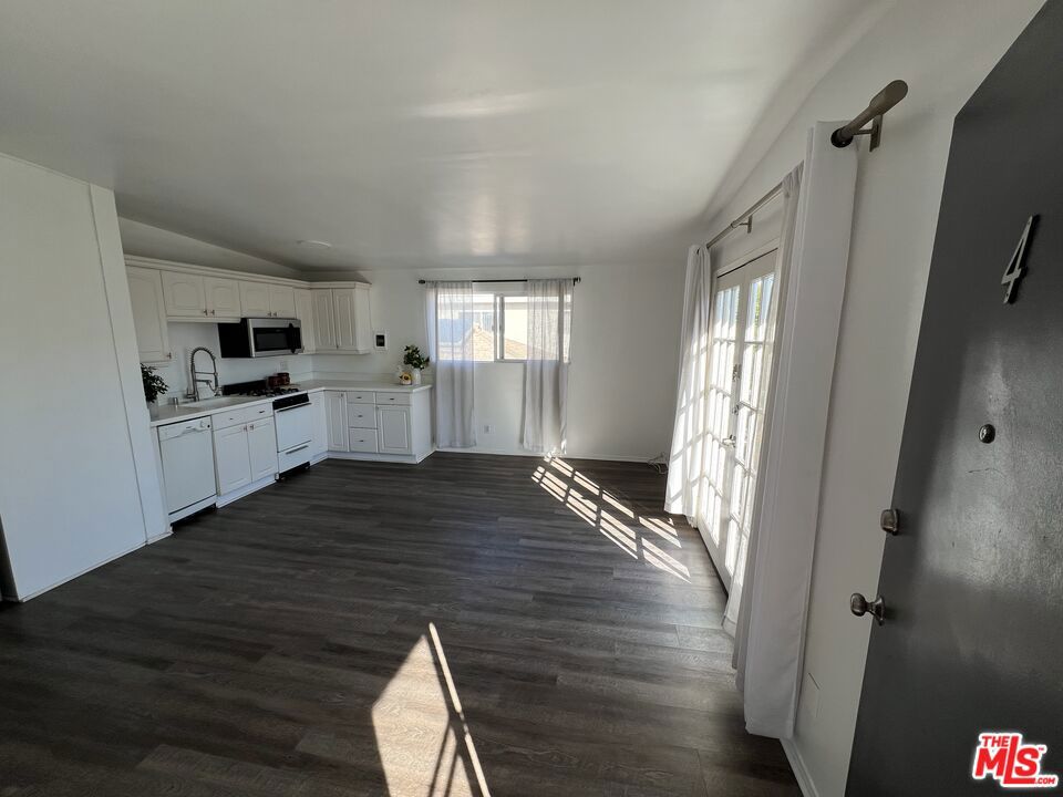 35 23rd Avenue Property Photo 18