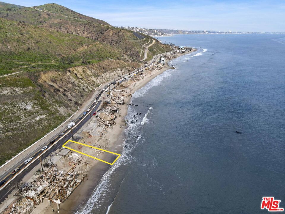 19206 Pacific Coast Highway Property Photo 6